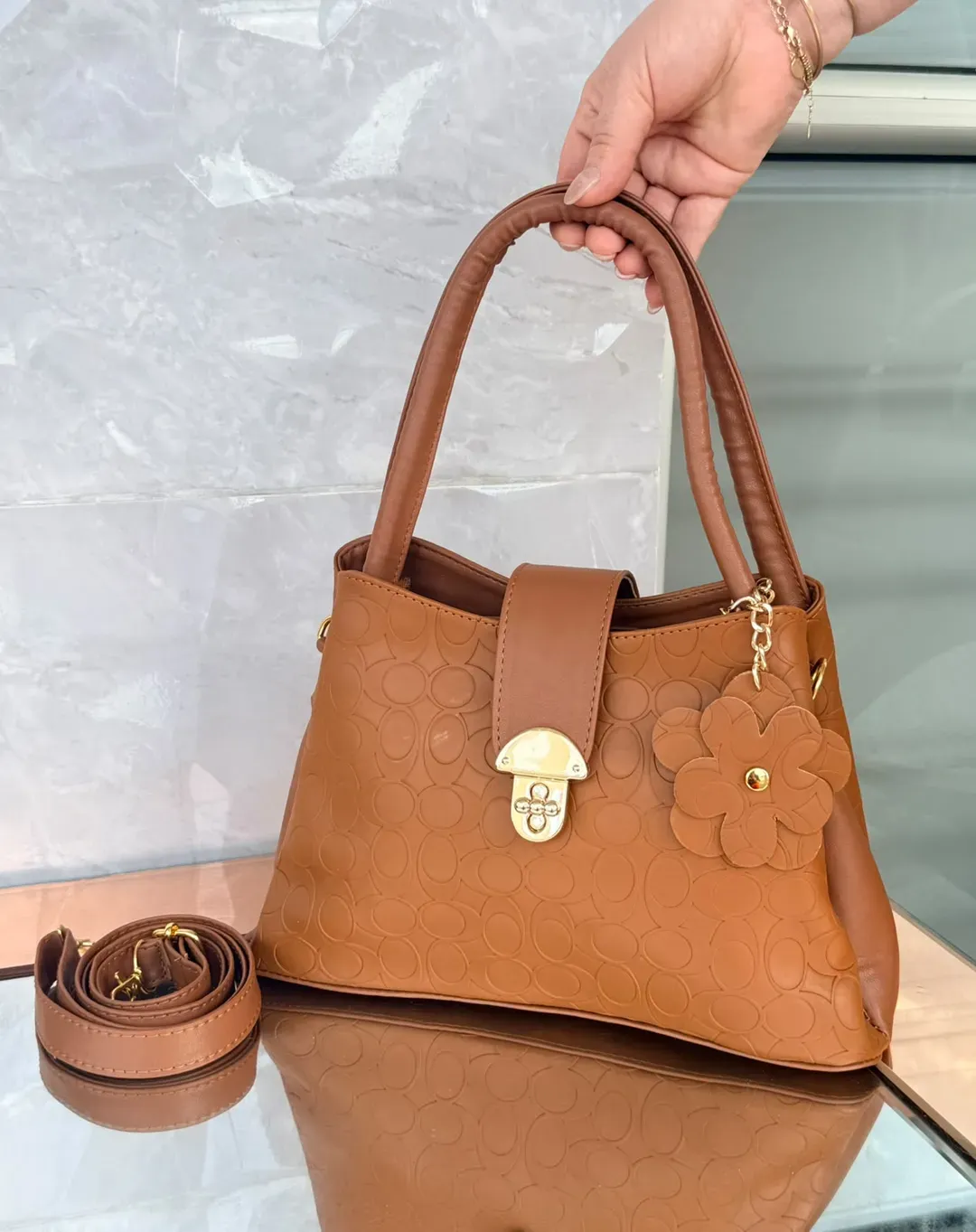 Cartera Florata, foto 3 de 7