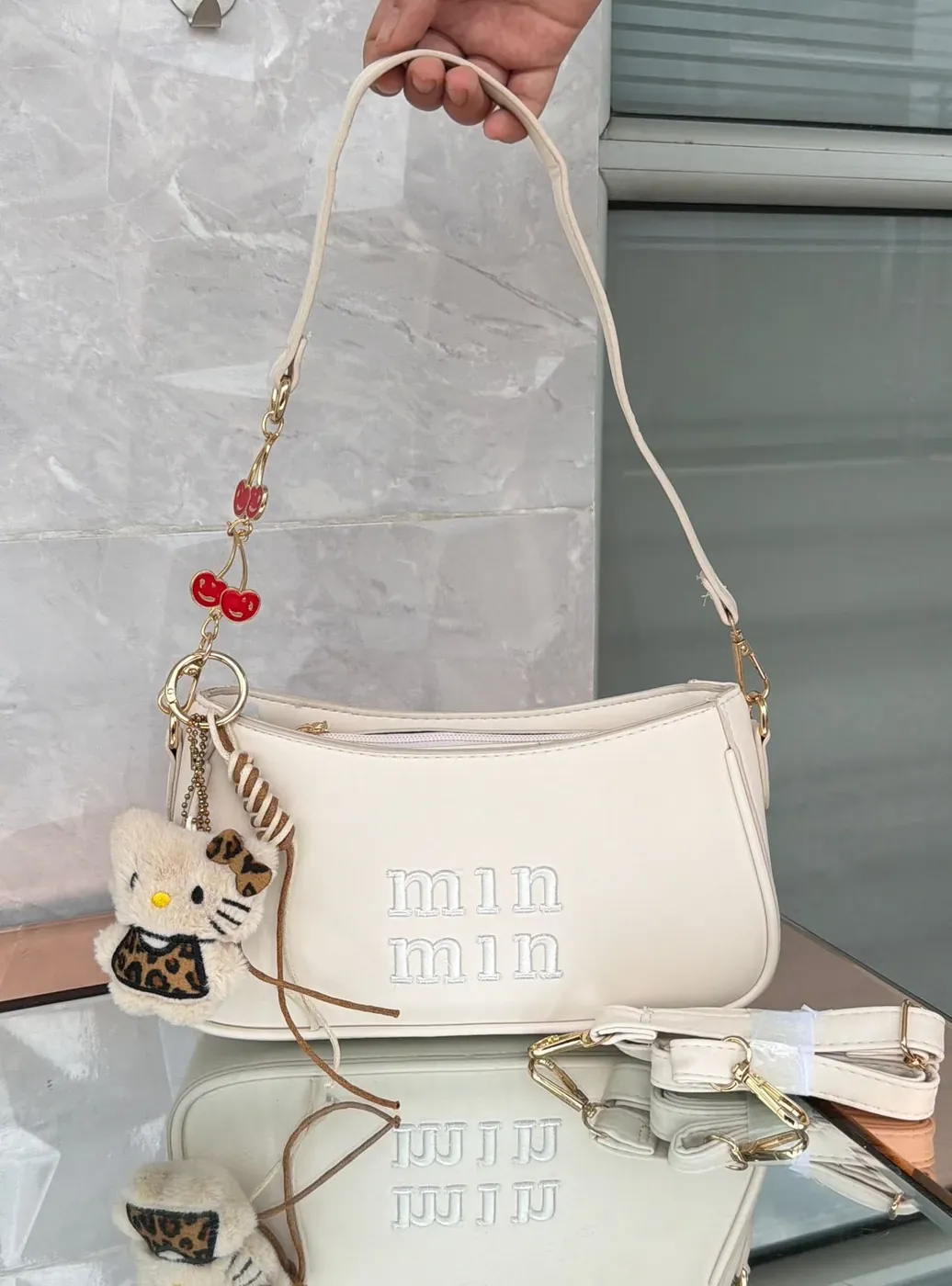Cartera Min Min Cereza, foto 3 de 5