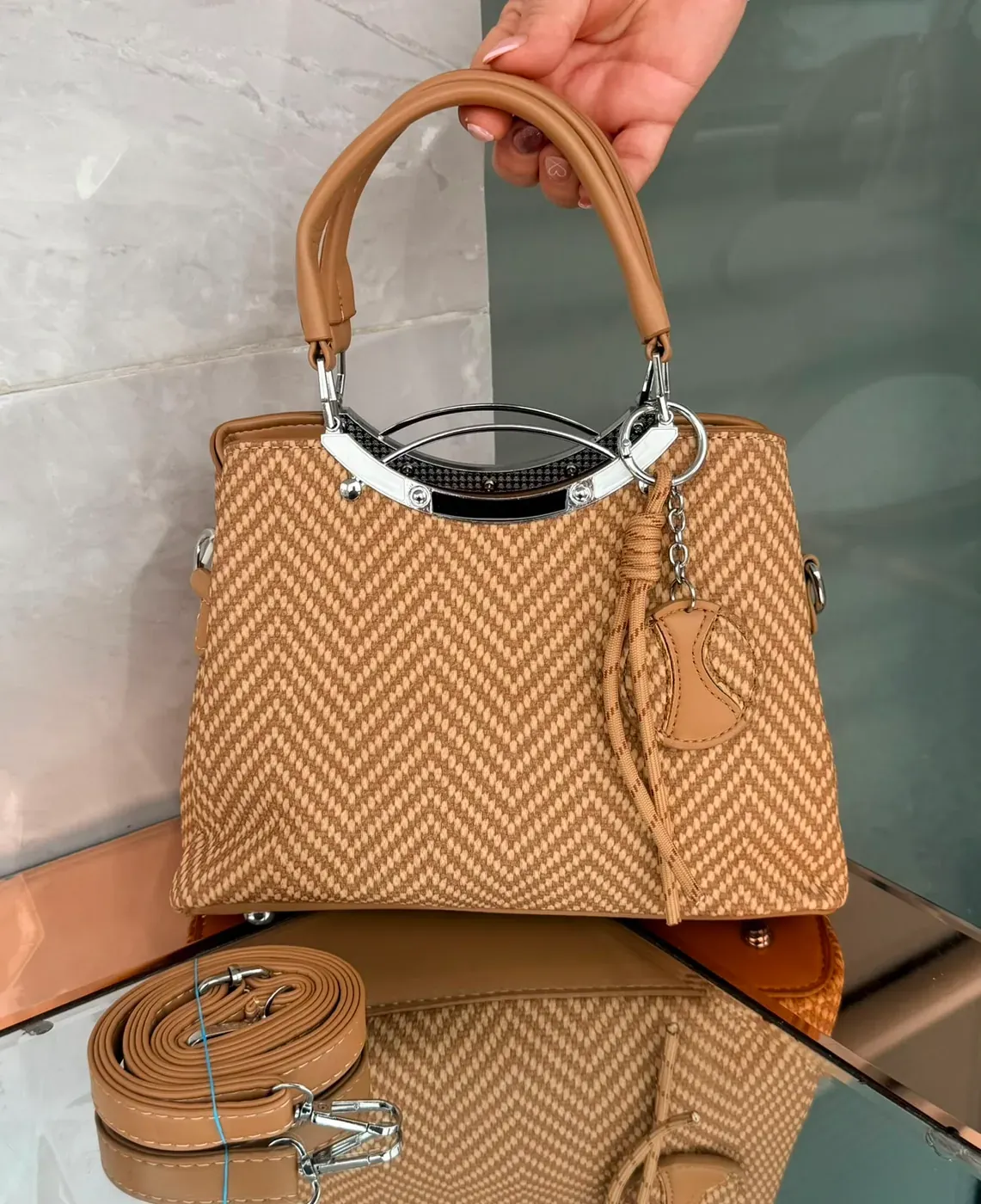 Bolso Metálico, foto 3 de 4